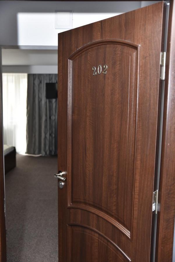 Hotel Magurele Bagian luar foto